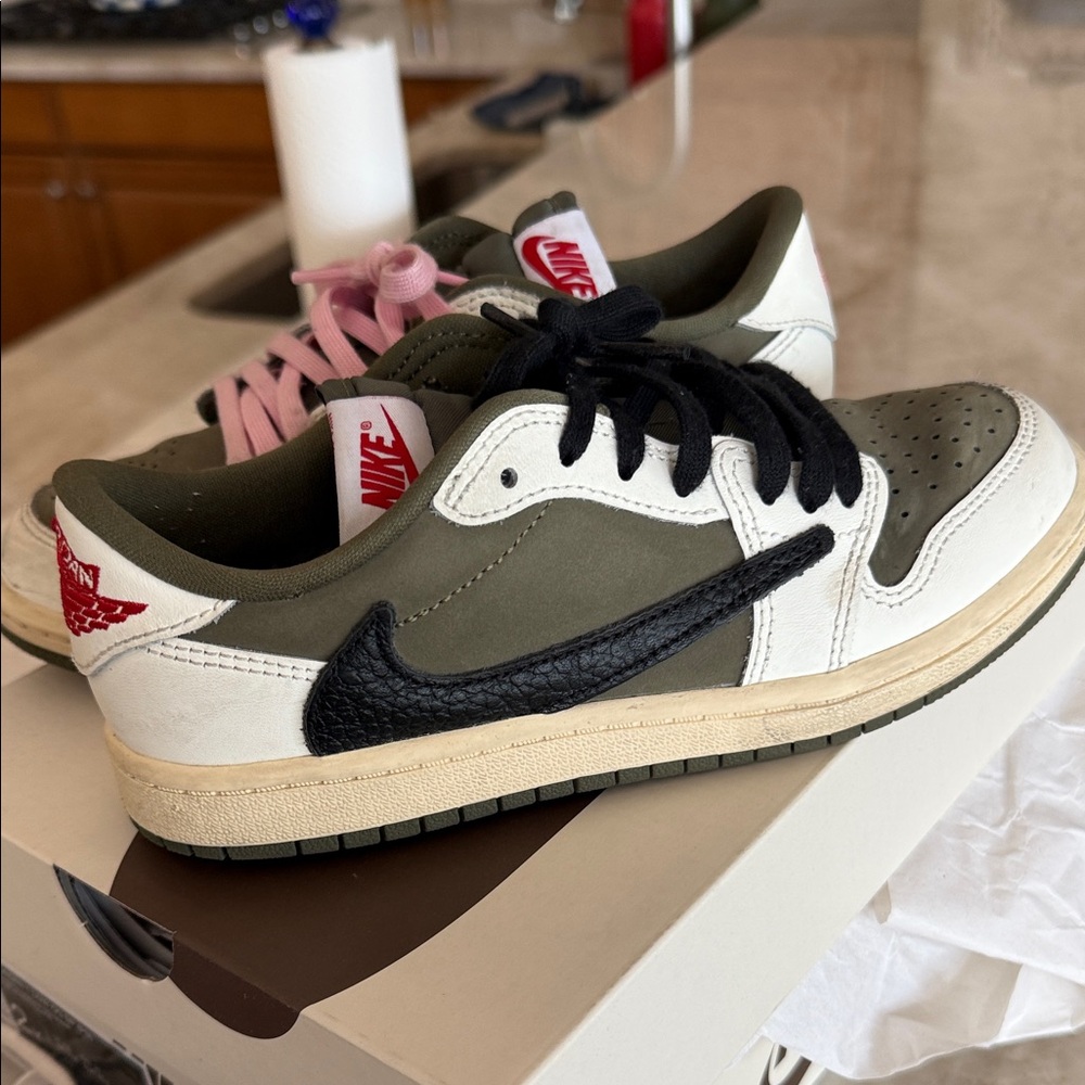 Nike Kids' Olive, Black, and White Sneakers Travis Scott